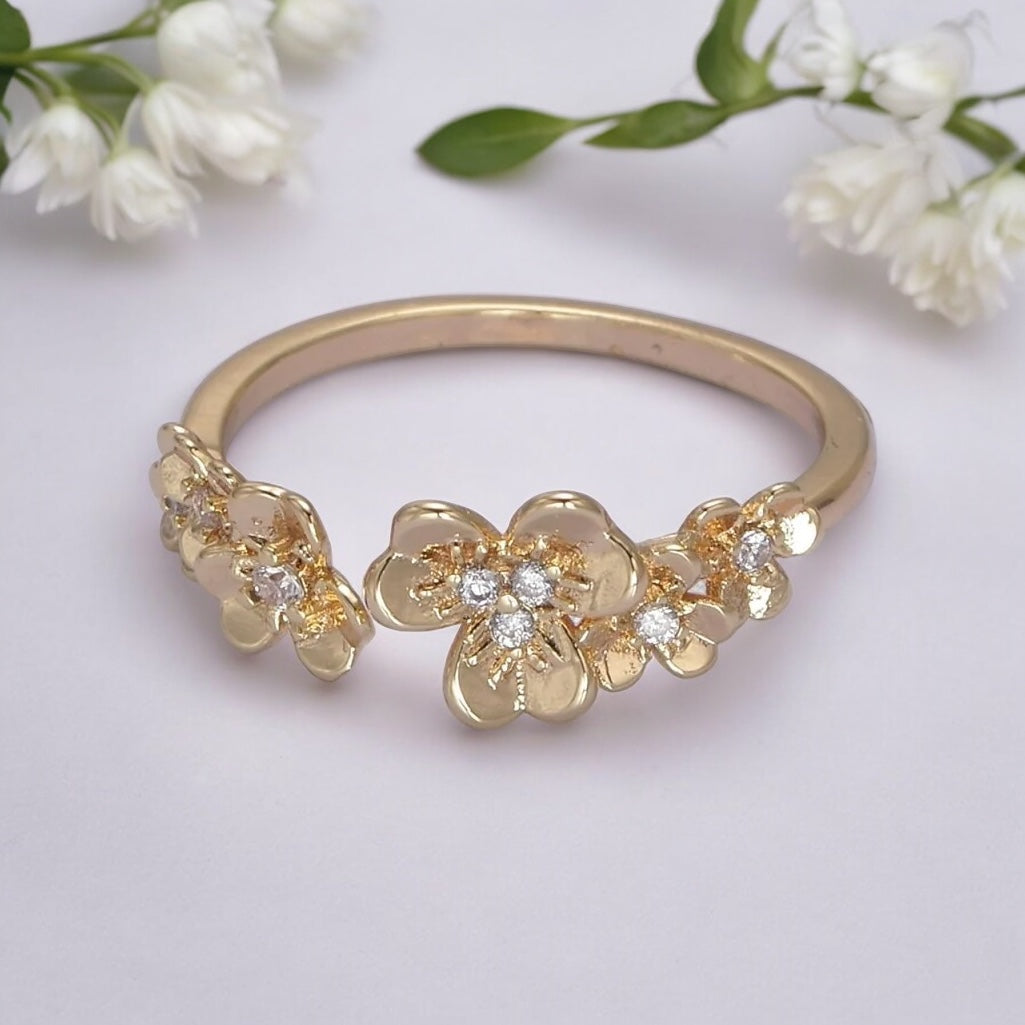 Tonia Dainty Flower Ring