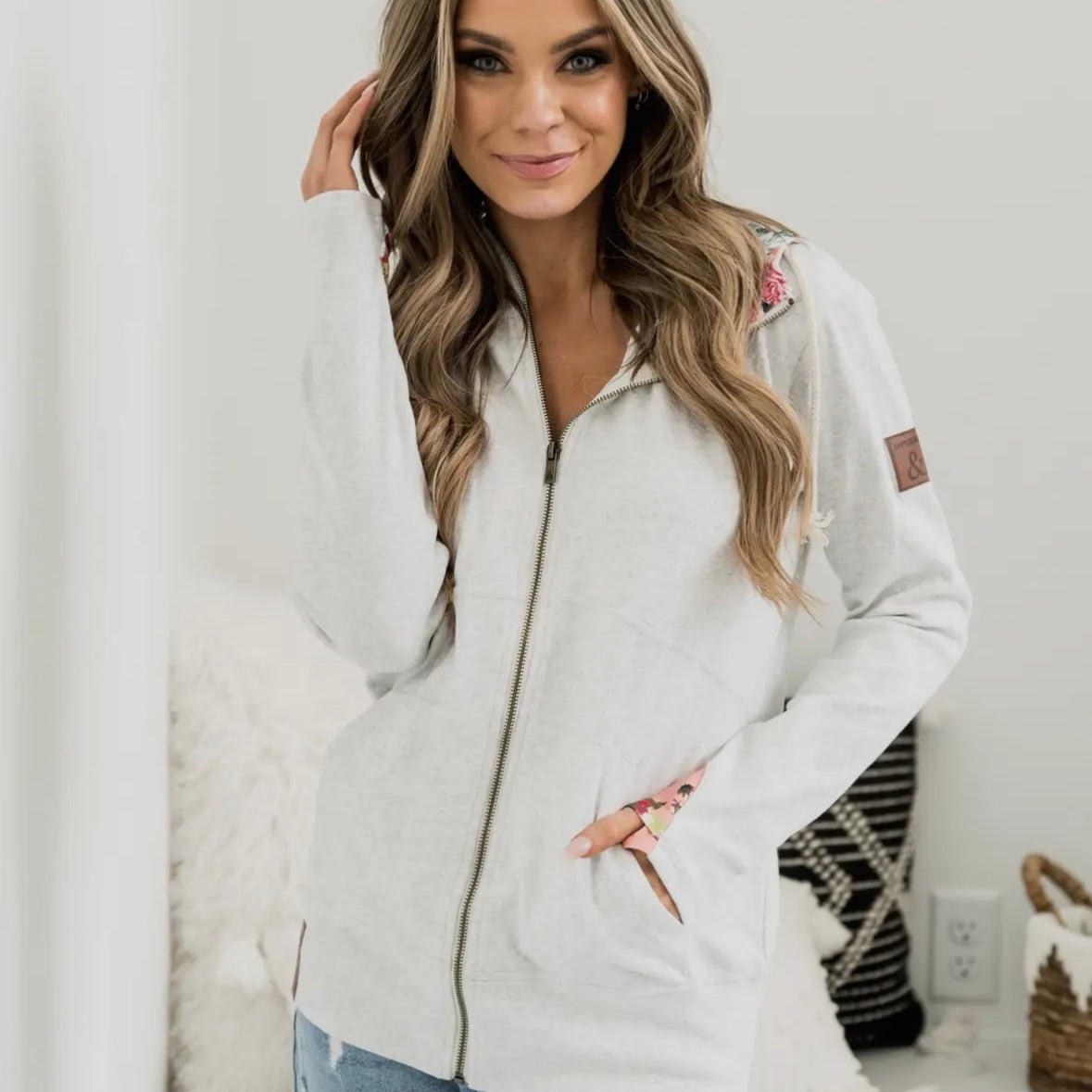 Ampersand Avenue FullZip sweatshirt hi there