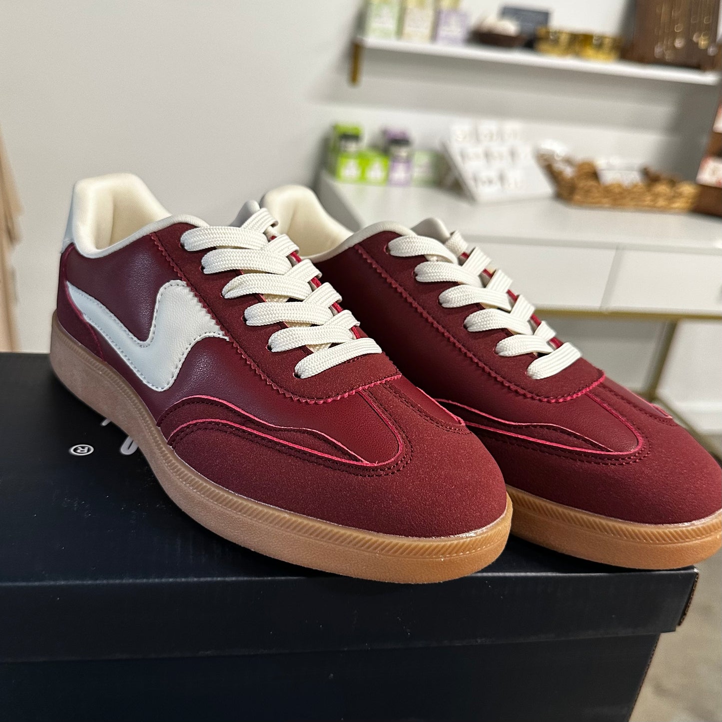 Low Top Wine Color Sneakers
