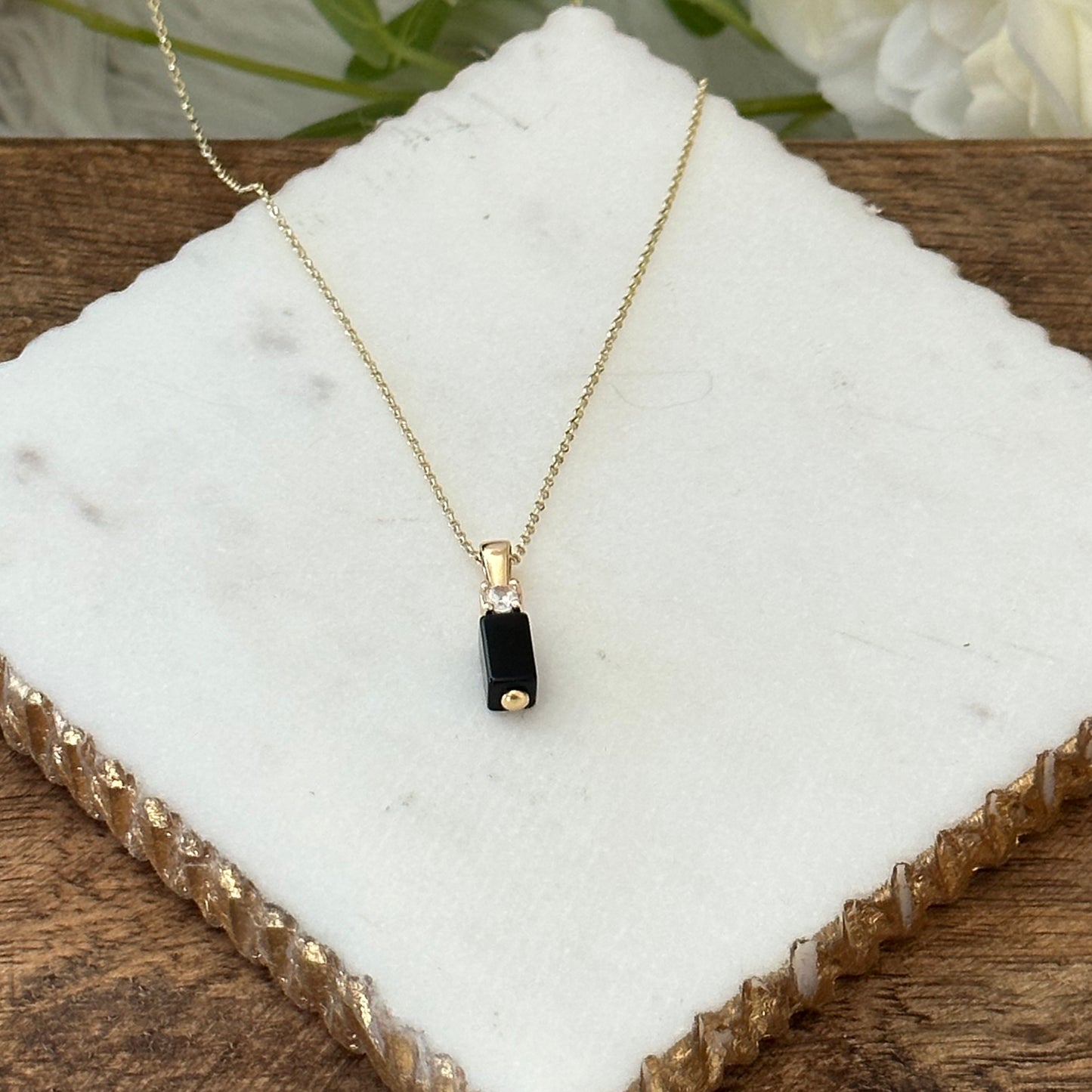 Black onyx bar necklace