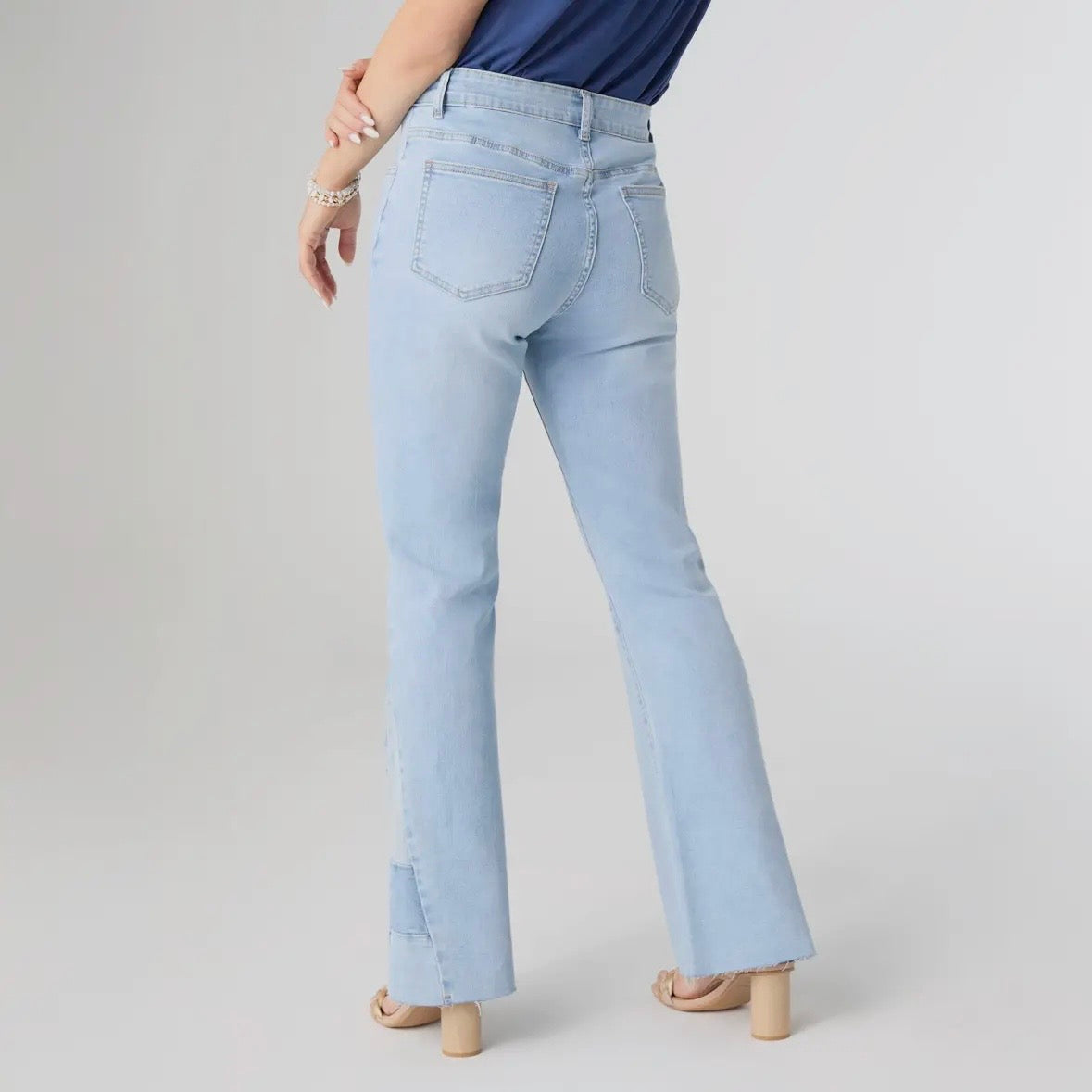 Light Denim Everstretch Flare With Checkered Detail