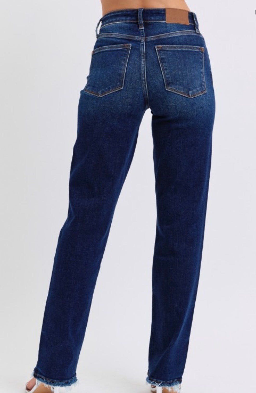 Judy Blue Mid Rise Straight Leg With Frayed Hem Jean