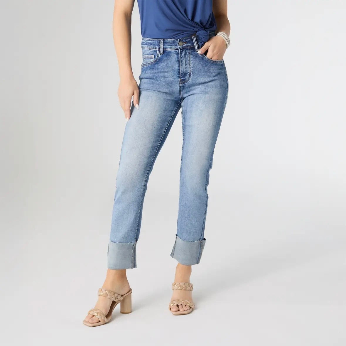 Light Medium Everstretch Straight Ankle Wide Cuff