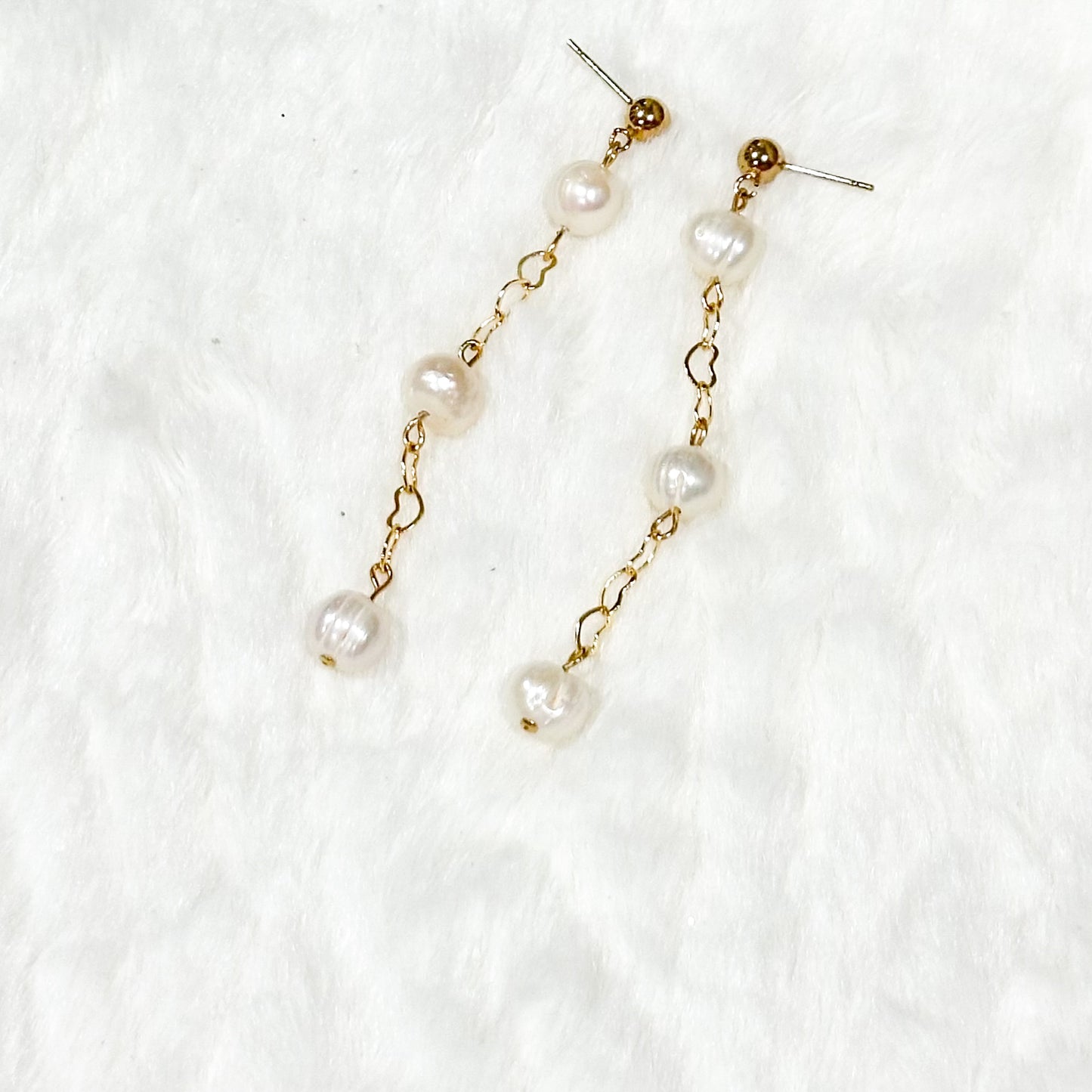 14K gold filled Pearl dangle earrings