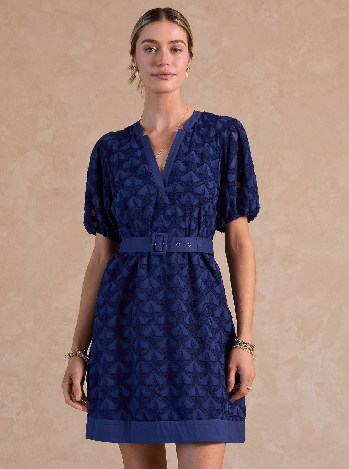 Textured Star Pattern Belted Mini Dress: Navy Blue / M